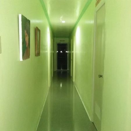 Aranas-Carillo Travellers Inn Kalibo Buitenkant foto