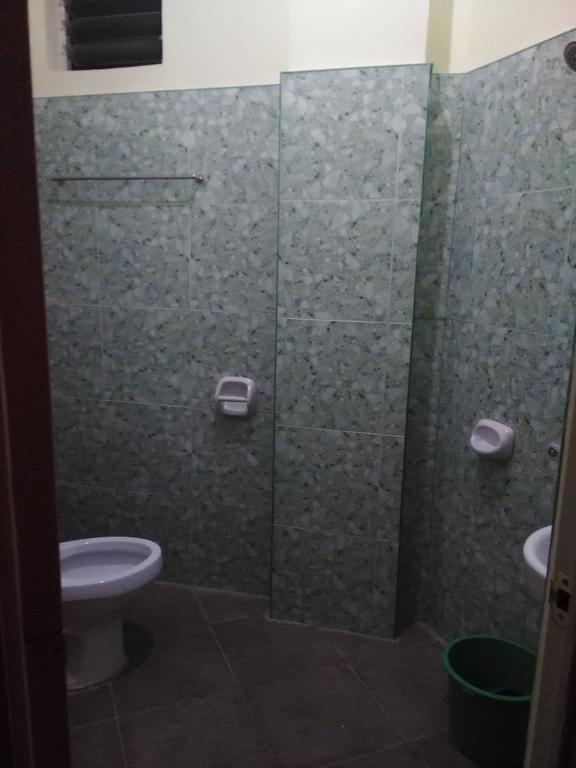Aranas-Carillo Travellers Inn Kalibo Kamer foto