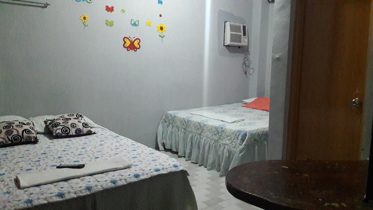 Aranas-Carillo Travellers Inn Kalibo Buitenkant foto
