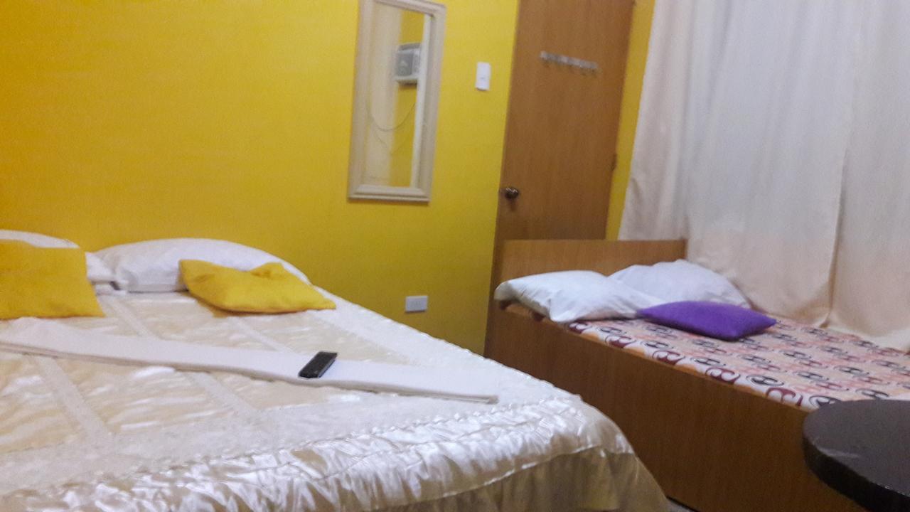 Aranas-Carillo Travellers Inn Kalibo Buitenkant foto