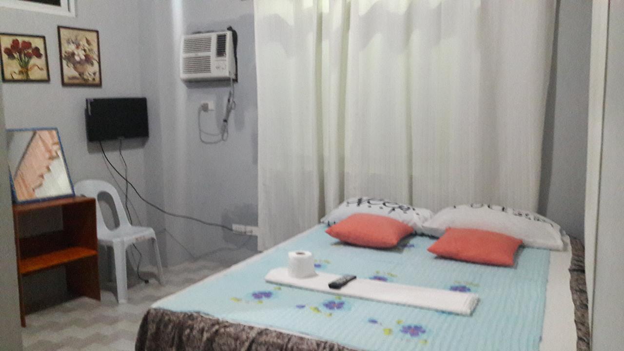 Aranas-Carillo Travellers Inn Kalibo Buitenkant foto